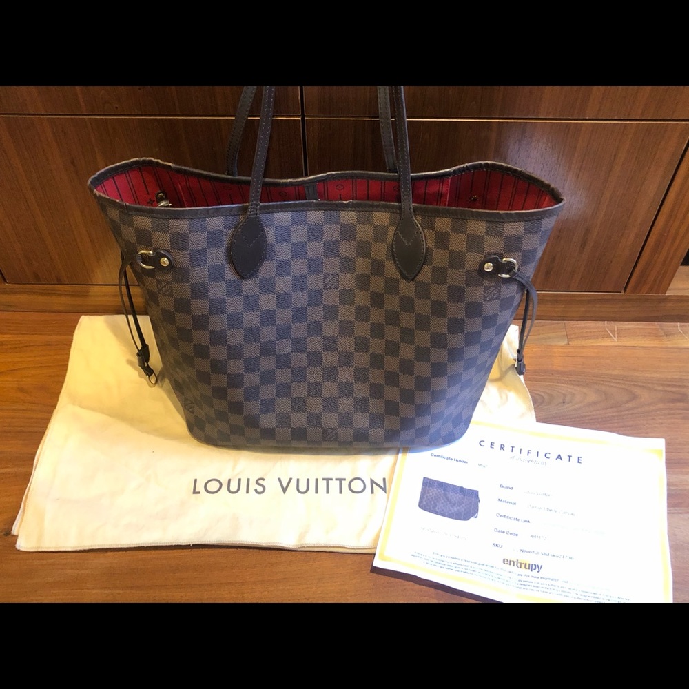 Louis Vuitton Neverfall MM sold